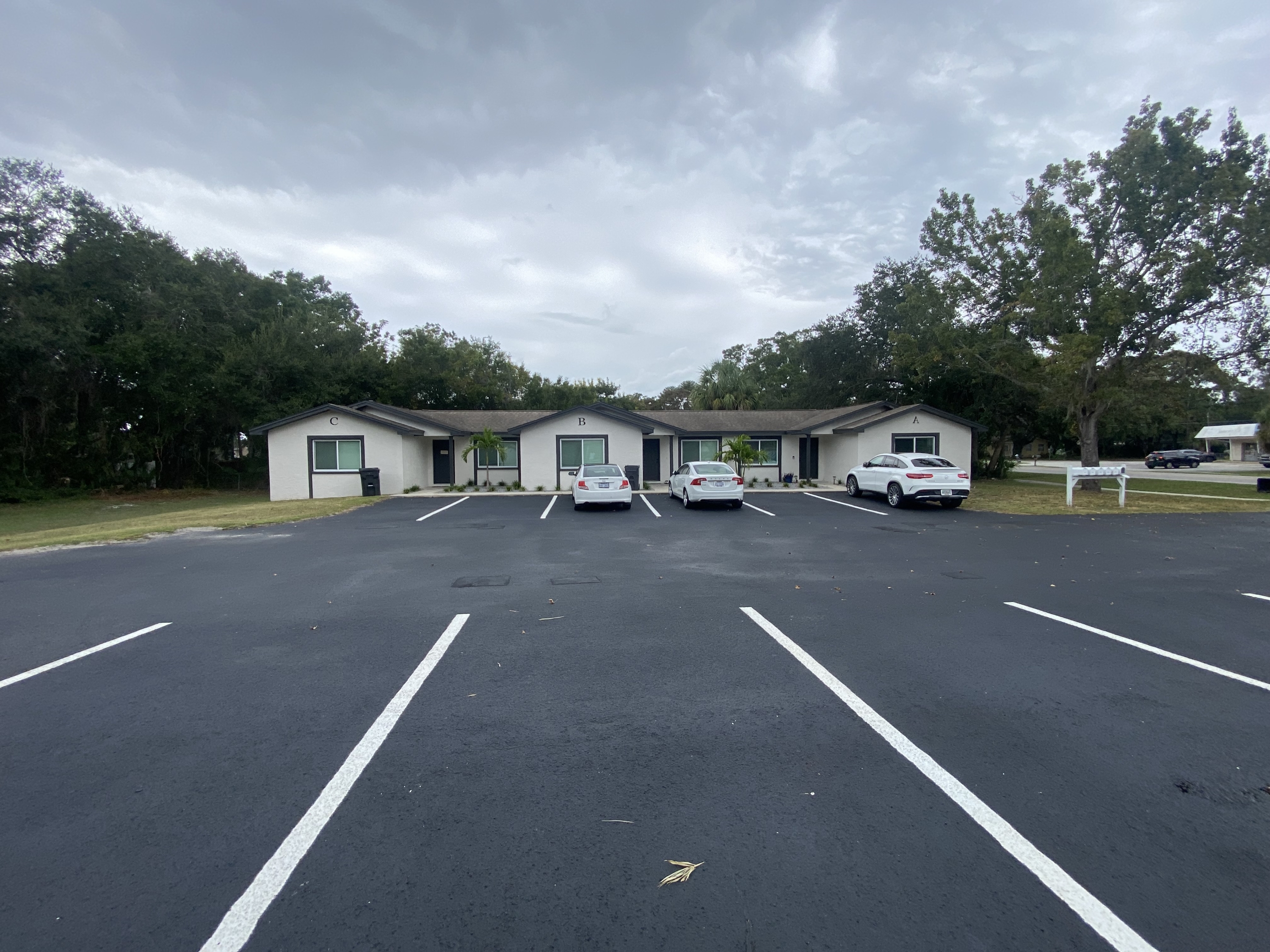 206 Saint Petersburg Drive East - B